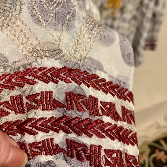 SOLD*** $315 NWT Sz 3X Jessabella Johnny Was 100% Silk Embroidered Blouse - Picture 10 of 16